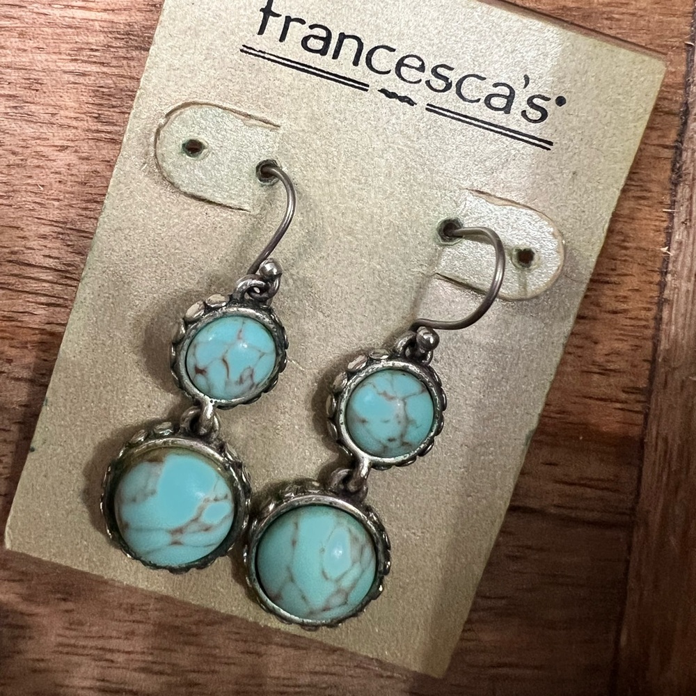 6 pairs Francesca’s earrings - Picture 4 of 7